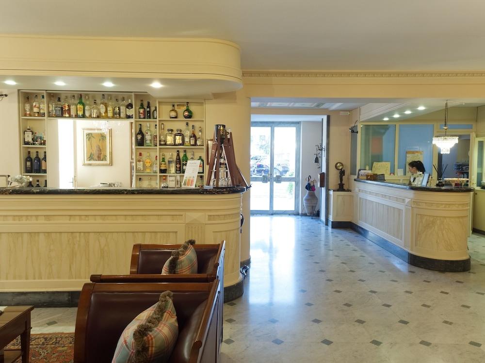 Hotel Europa Lido di Camaiore Exterior photo